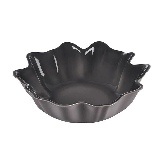 Le Creuset Iris Collection Serving Bowl 6 Le Creuset Iris Collection Serving Bowl - Image 6