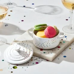 Le Creuset L'OVEn Collection Mini Cocotte 12 Le Creuset L'OVEn Collection Mini Cocotte -Le Creuset LOVEnMiniCocottes RET lpr