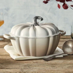 Le Creuset Pumpkin Cocotte 15 Le Creuset Pumpkin Cocotte -Le Creuset LS2138 g2 pumpkin