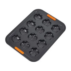 Le Creuset Halloween Cakelet Pan 9 Le Creuset Halloween Cakelet Pan -Le Creuset MB31H