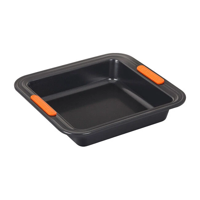 Le Creuset Square Cake Pan 1 Le Creuset Square Cake Pan