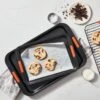 Le Creuset Nonstick Metal Bakeware 2-Piece Sheet Pan Set