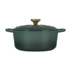 Le Creuset Noël Collection Holiday Tree Round Dutch Oven 12 Le Creuset Noël Collection Holiday Tree Round Dutch Oven -Le Creuset NoewStar. 2 1