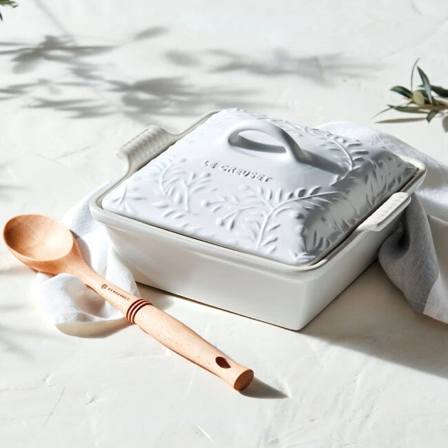 Le Creuset Olive Branch Collection Heritage Square Casserole 2 Le Creuset Olive Branch Collection Heritage Square Casserole - Image 2