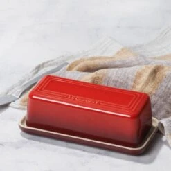 Signature Butter Dish 3 Signature Butter Dish -Le Creuset PG8041 gallery1