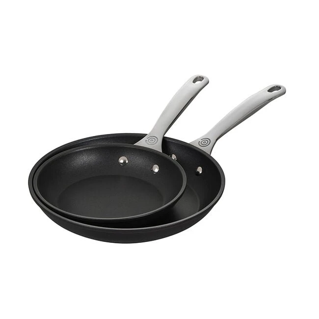 Le Creuset Toughened Nonstick PRO 2-Piece Fry Pan Set 3 Le Creuset Toughened Nonstick PRO 2-Piece Fry Pan Set - Image 3