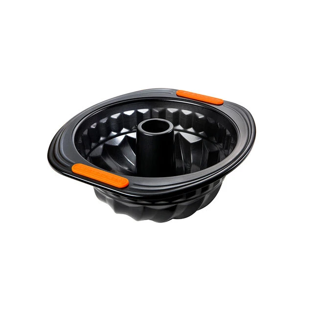 Le Creuset Fluted Cake Pan 2 Le Creuset Fluted Cake Pan - Image 2