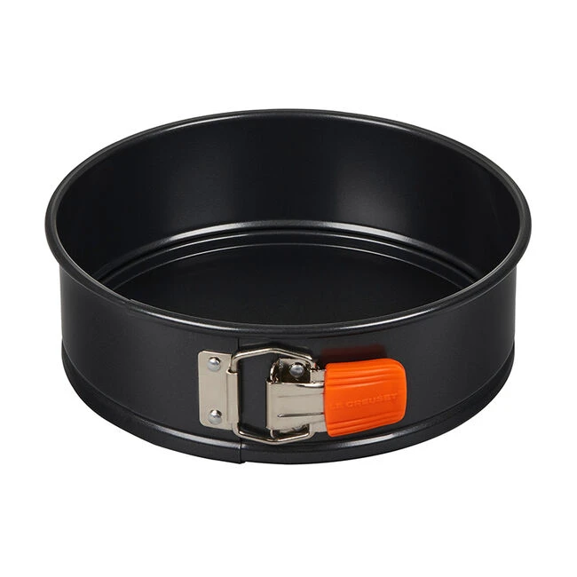 Le Creuset Springform Pan 1 Le Creuset Springform Pan
