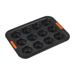 Le Creuset 12 Cup Mini Fluted Cake Pan