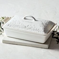 Le Creuset Olive Branch Collection Heritage Rectangular Casserole 12 Le Creuset Olive Branch Collection Heritage Rectangular Casserole -Le Creuset RS9809 LCA Fall OliveBranchCasserole 1307 lpr