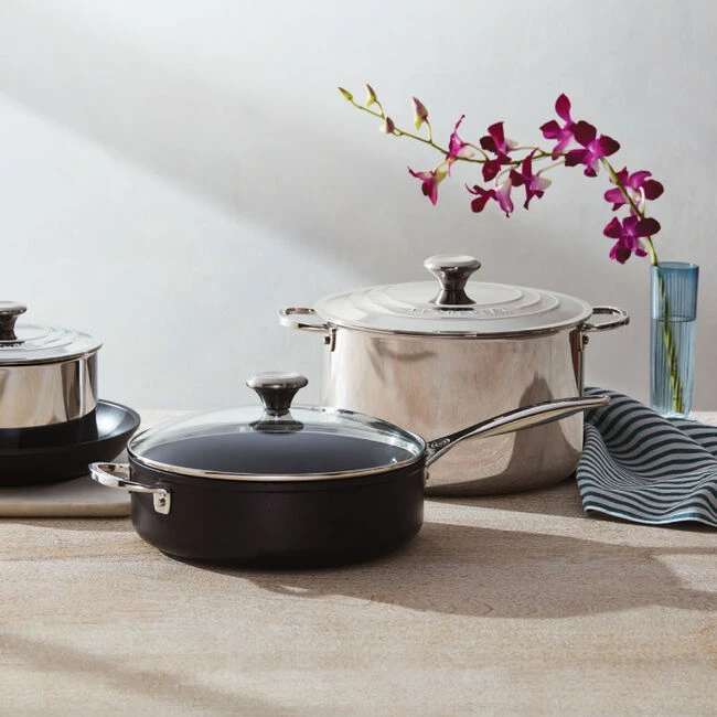 Le Creuset Signature Stainless Steel Stockpot 2 Le Creuset Signature Stainless Steel Stockpot - Image 2