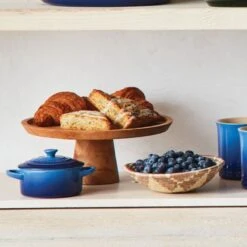Le Creuset Mini Round Cocotte 25 Le Creuset Mini Round Cocotte -Le Creuset azure mini cocotte g1