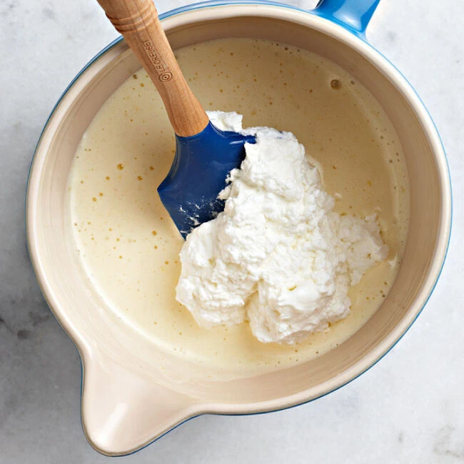 Le Creuset Batter Bowl 2 Le Creuset Batter Bowl - Image 2