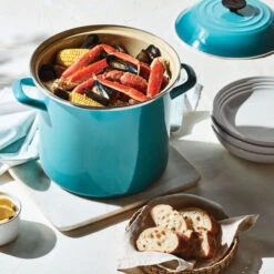 Le Creuset Stockpot 23 Le Creuset Stockpot -Le Creuset caribbean stockpot g1