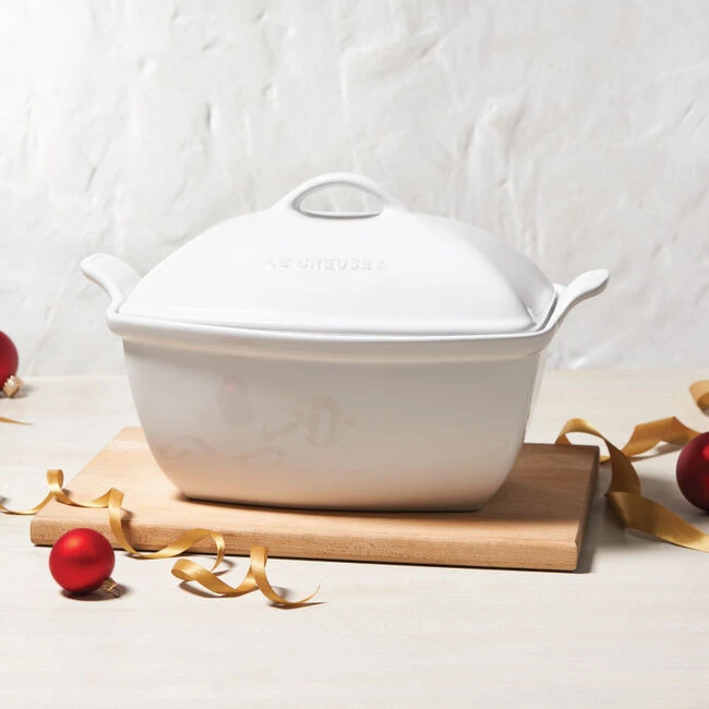 Le Creuset Heritage Deep Covered Rectangular Baker 1 Le Creuset Heritage Deep Covered Rectangular Baker