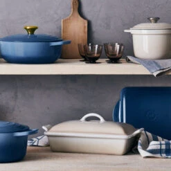 Le Creuset Heritage Rectangular Casserole 17 Le Creuset Heritage Rectangular Casserole -Le Creuset hert rect casserole g06