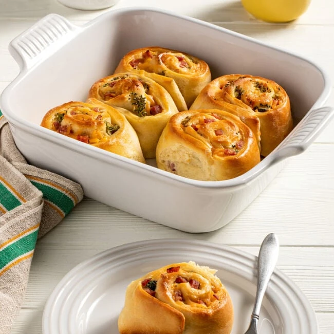 Le Creuset Heritage Square Dish 2 Le Creuset Heritage Square Dish - Image 2