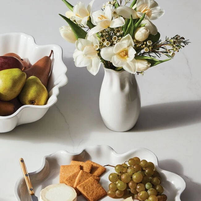 Le Creuset Flower Petal Vase 1 Le Creuset Flower Petal Vase