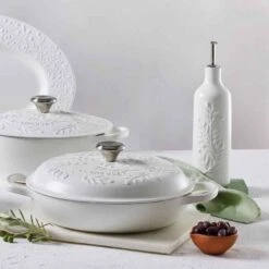 Le Creuset Olive Branch Collection Olive Oil Cruet 9 Le Creuset Olive Branch Collection Olive Oil Cruet -Le Creuset ob oil g2