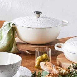 Le Creuset Olive Branch Collection Signature Chef's Oven 9 Le Creuset Olive Branch Collection Signature Chef's Oven -Le Creuset ob soup pot g4