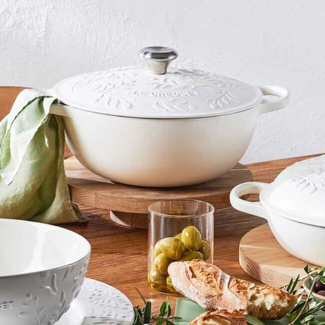 Le Creuset Olive Branch Collection Signature Chef's Oven 3 Le Creuset Olive Branch Collection Signature Chef's Oven - Image 3