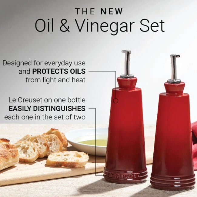 Le Creuset Signature Oil And Vinegar Set 3 Le Creuset Signature Oil And Vinegar Set - Image 3