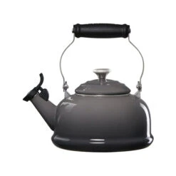 Le Creuset Classic Whistling Kettle 15 Le Creuset Classic Whistling Kettle -Le Creuset q3101 7fss 2