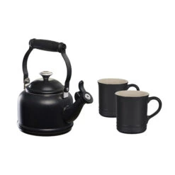 Le Creuset Demi Kettle And Mugs Set 15 Le Creuset Demi Kettle And Mugs Set -Le Creuset rs12993 demikettlemugs licorice ss