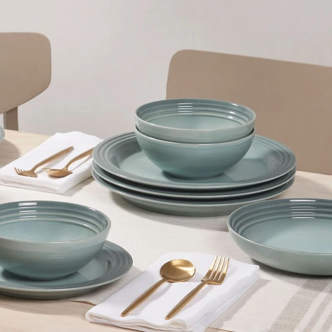 Le Creuset Vancouver Dinner Plates, Set Of 4 1 Le Creuset Vancouver Dinner Plates, Set Of 4