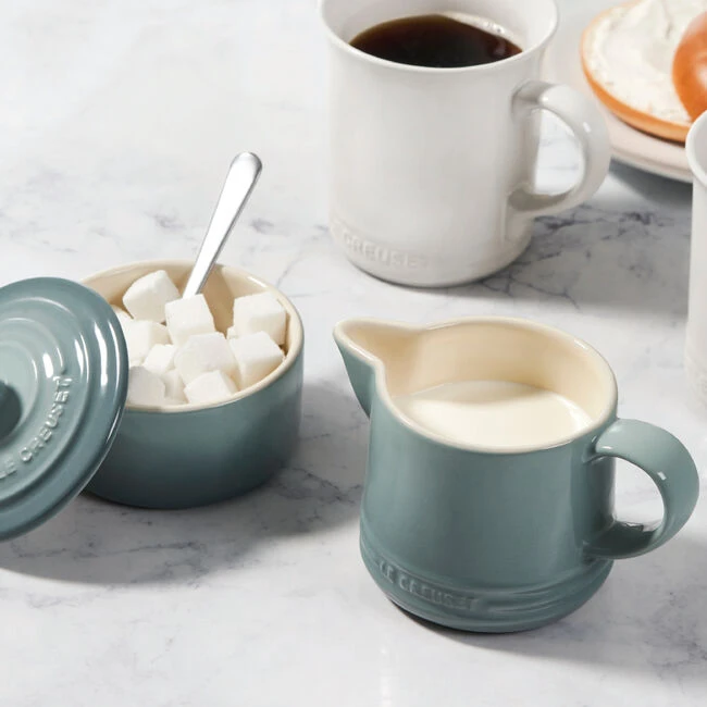 Le Creuset Signature Cream And Sugar Set 2 Le Creuset Signature Cream And Sugar Set - Image 2