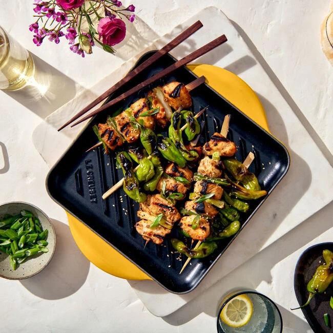 Le Creuset Square Grill 1 Le Creuset Square Grill