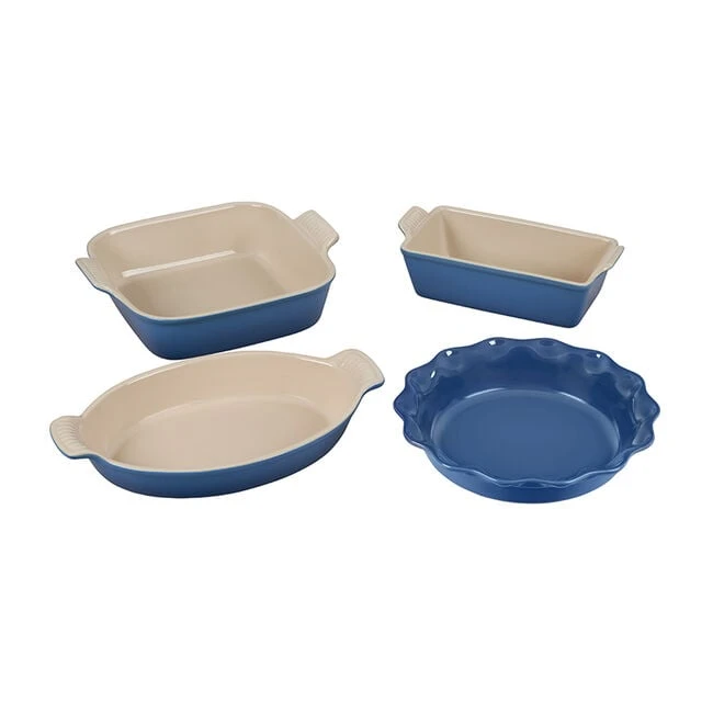 Le Creuset Heritage 4-Piece Bakeware Essentials Set 4 Le Creuset Heritage 4-Piece Bakeware Essentials Set - Image 4