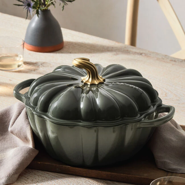 Le Creuset Pumpkin Cocotte 1 Le Creuset Pumpkin Cocotte