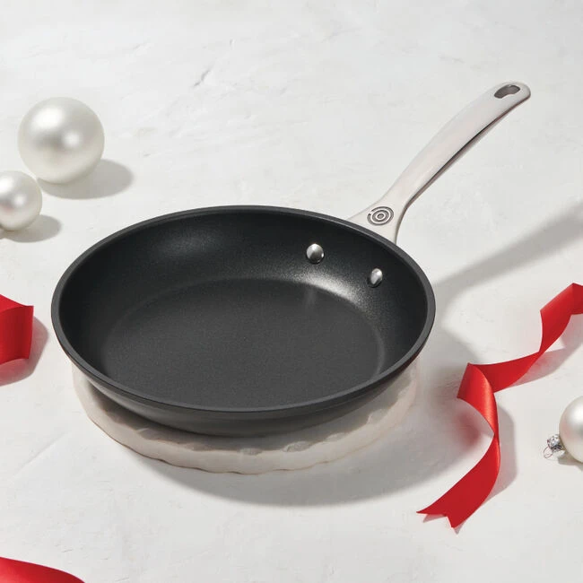 Le Creuset Toughened Nonstick PRO Fry Pan 1 Le Creuset Toughened Nonstick PRO Fry Pan