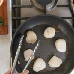 Le Creuset Toughened Nonstick PRO Fry Pan 16 Le Creuset Toughened Nonstick PRO Fry Pan -Le Creuset tnsp still