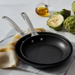 Le Creuset 36 Le Creuset Toughened Nonstick PRO 2-Piece Fry Pan Set