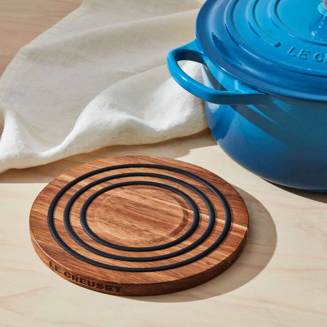 Le Creuset Magnetic Wooden Trivet 1 Le Creuset Magnetic Wooden Trivet